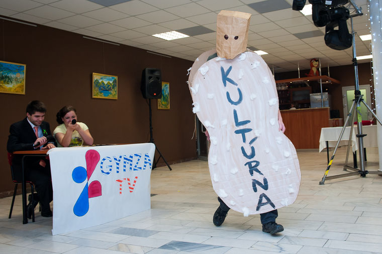 Stužková slávnosť - 4.E (16.11.2013)
